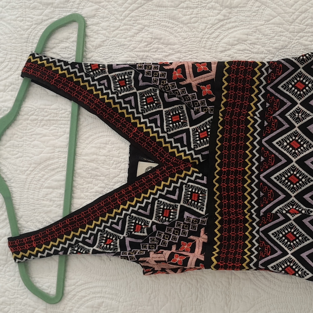 Akemi & Kin Anthropologie embroidered dress Size 0